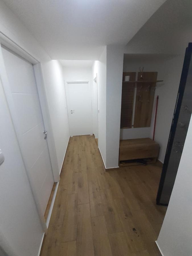 Vlyche Apartment Free Parking Nis Luaran gambar