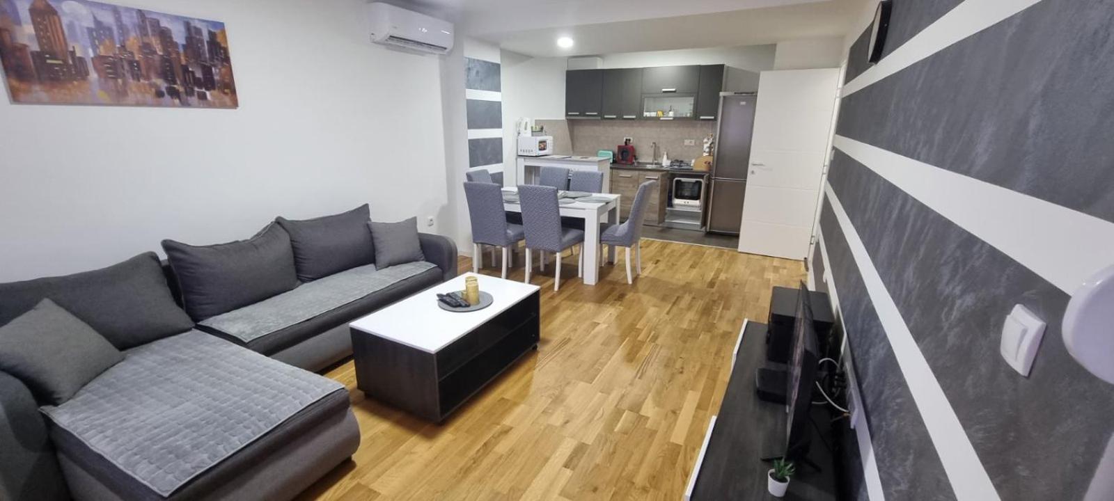 Vlyche Apartment Free Parking Nis Luaran gambar