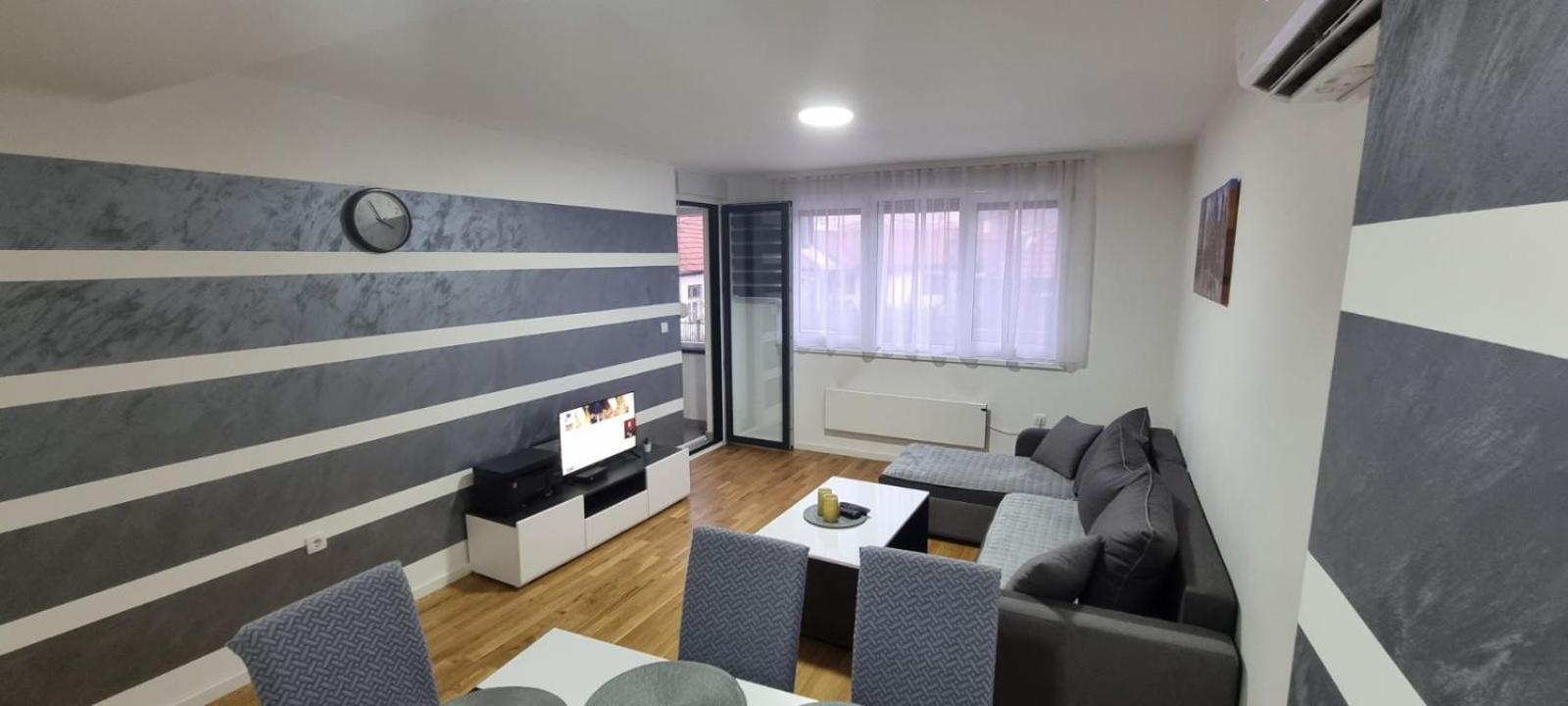 Vlyche Apartment Free Parking Nis Luaran gambar